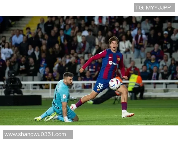 巴萨与埃尔切对决结果揭晓球迷热议比赛精彩瞬间与未来展望